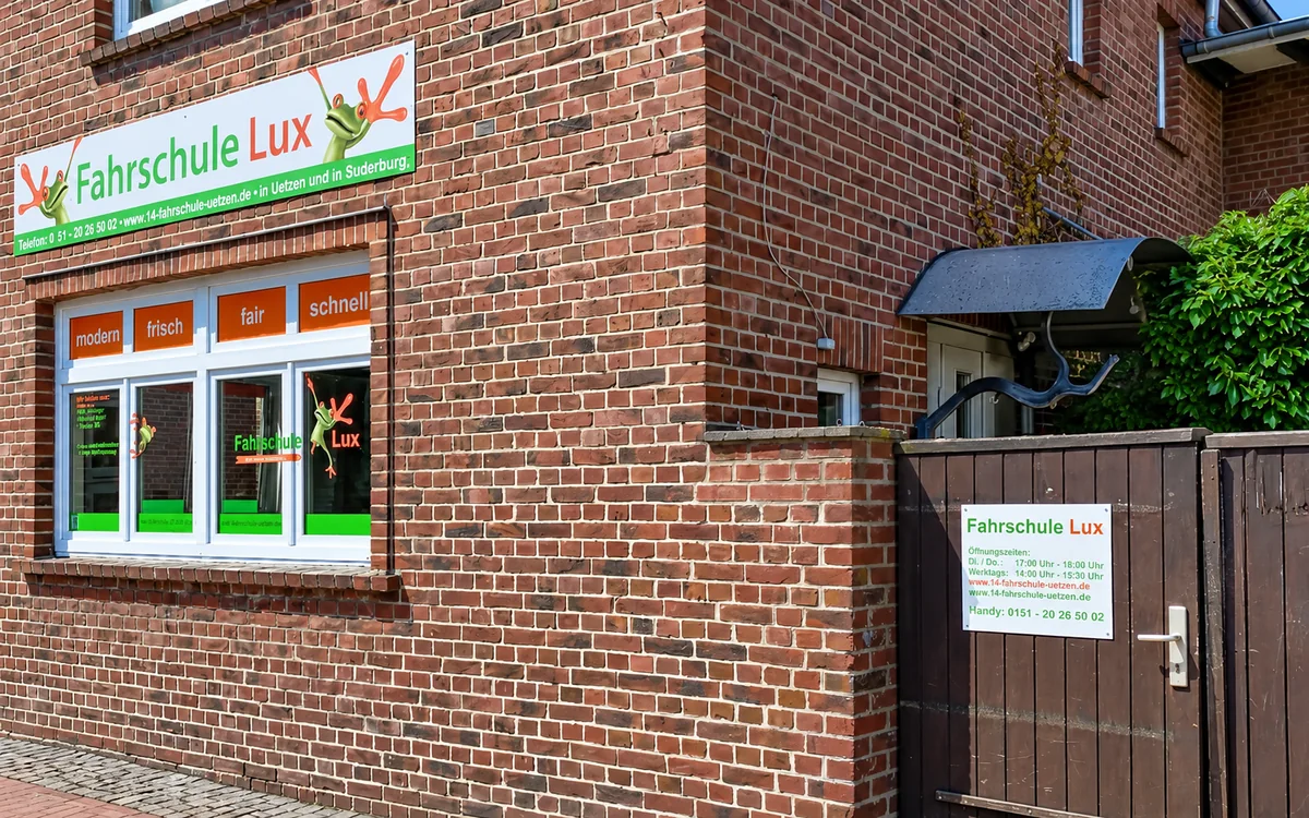 Fahrschule Lux in Bad Bevensen, Roebbeler Straße 9